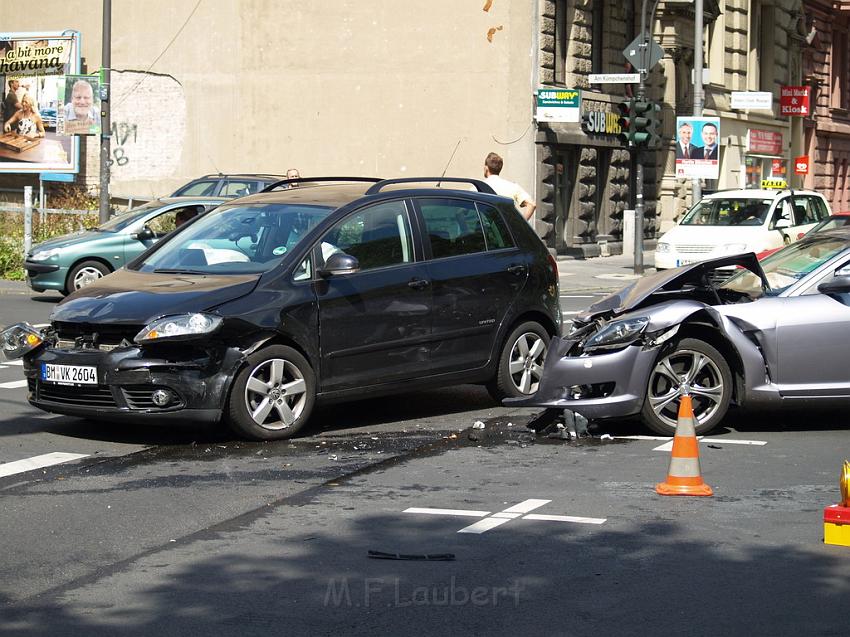 VU Koeln Hansaring Am Kuempchenshof P85.JPG